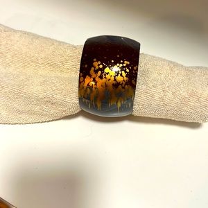 Bangle bracket with gold, maroon and grey blue detail